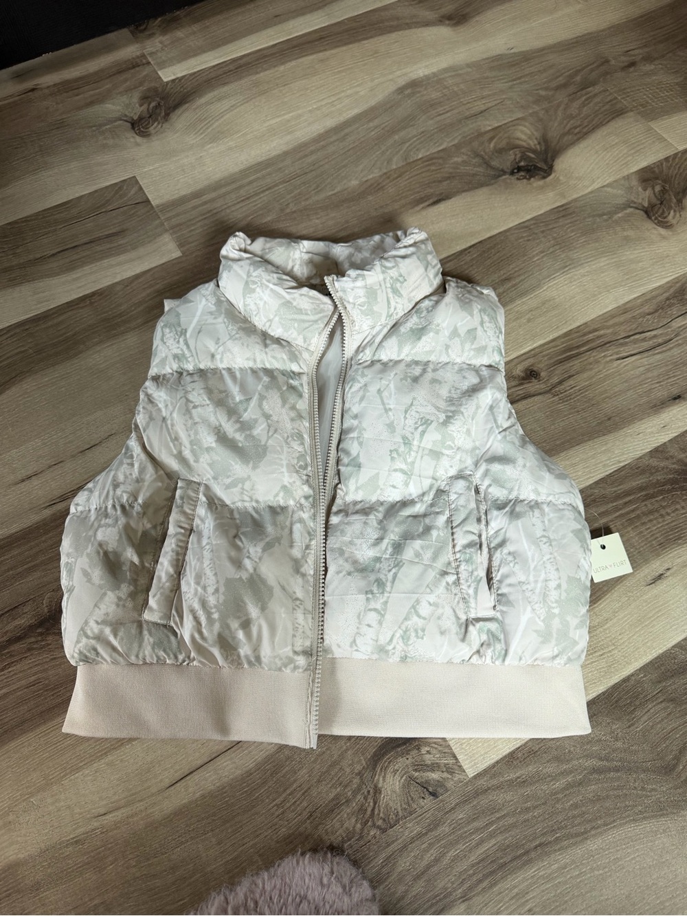 Women's Light Pink Quilted Puffer Vest
